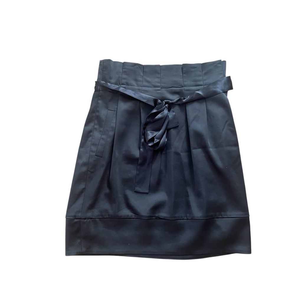BCBGMaxAzria Black A-Line Skirt 4 Belt Pleated Knee Length Pockets Career